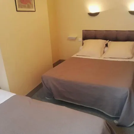 Du Square Hotel